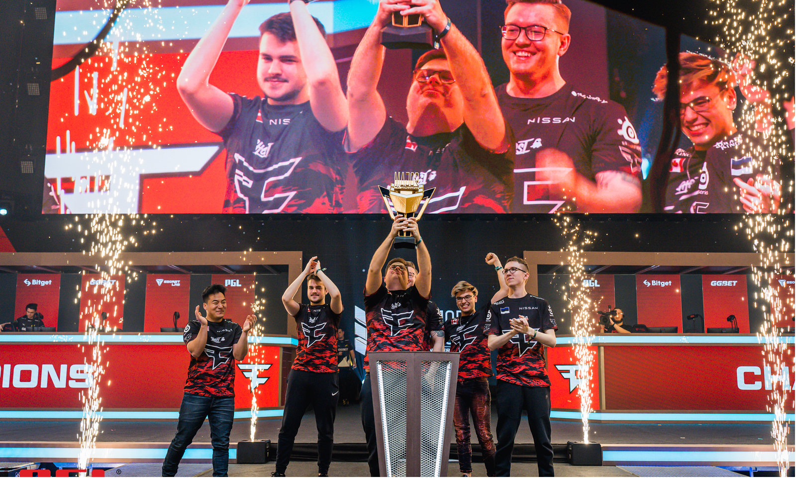 史纠缠获直 史纠缠获直